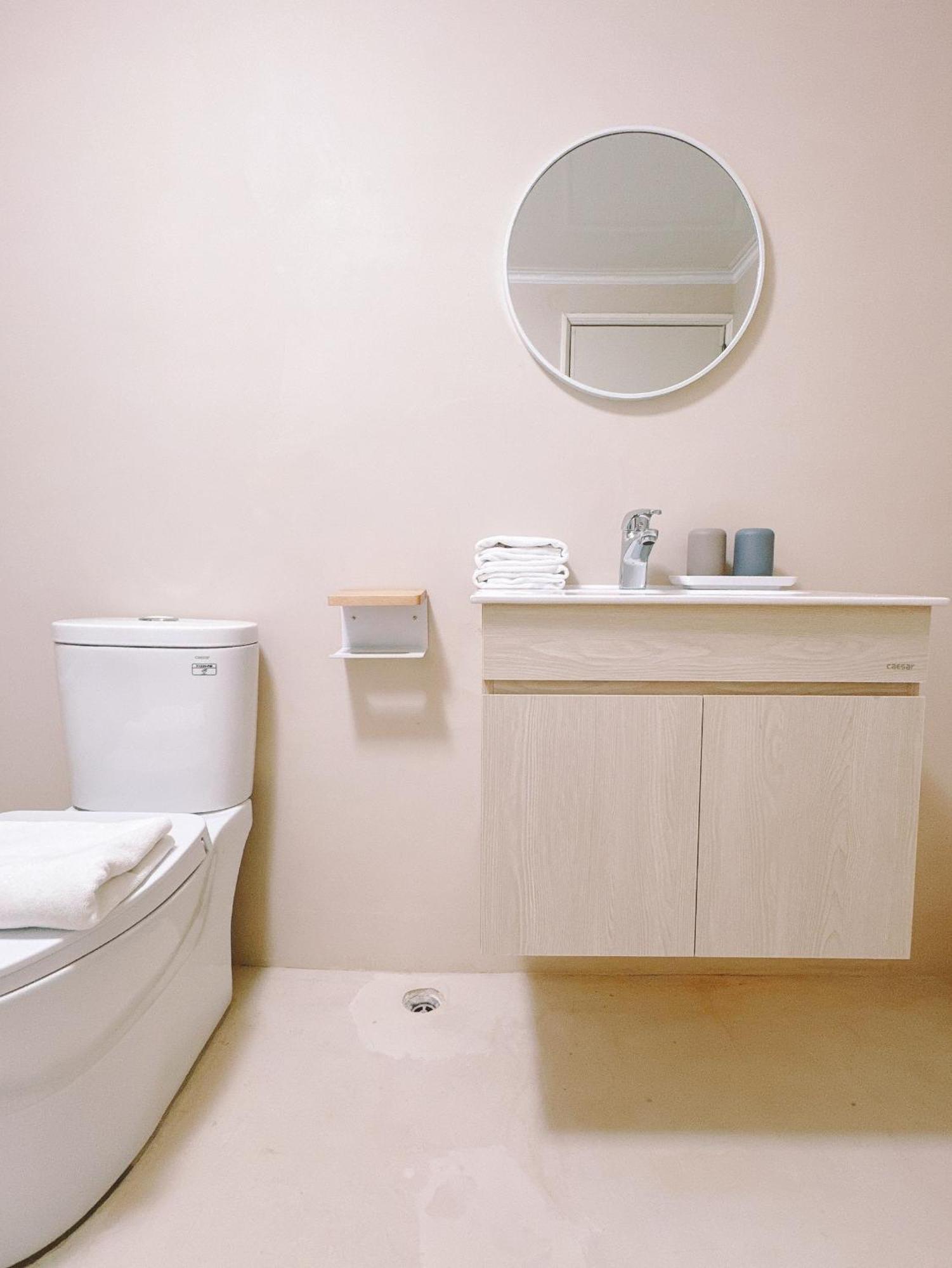 Meworld Hotel - Sanchong Taipei Dış mekan fotoğraf
